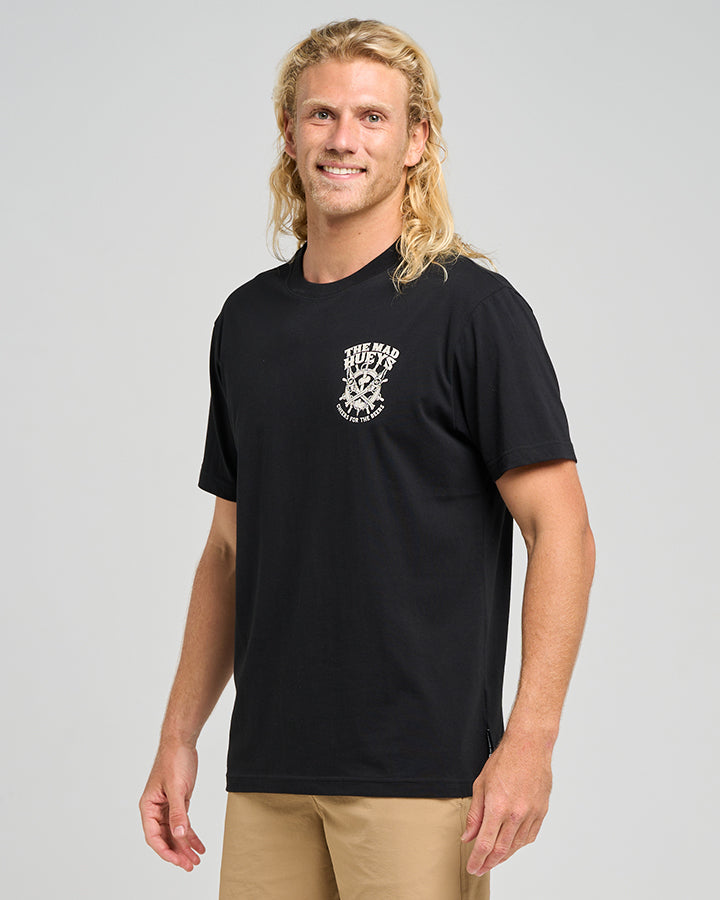 The Mad Hueys SHIP WHEEL BEERS | SS TEE