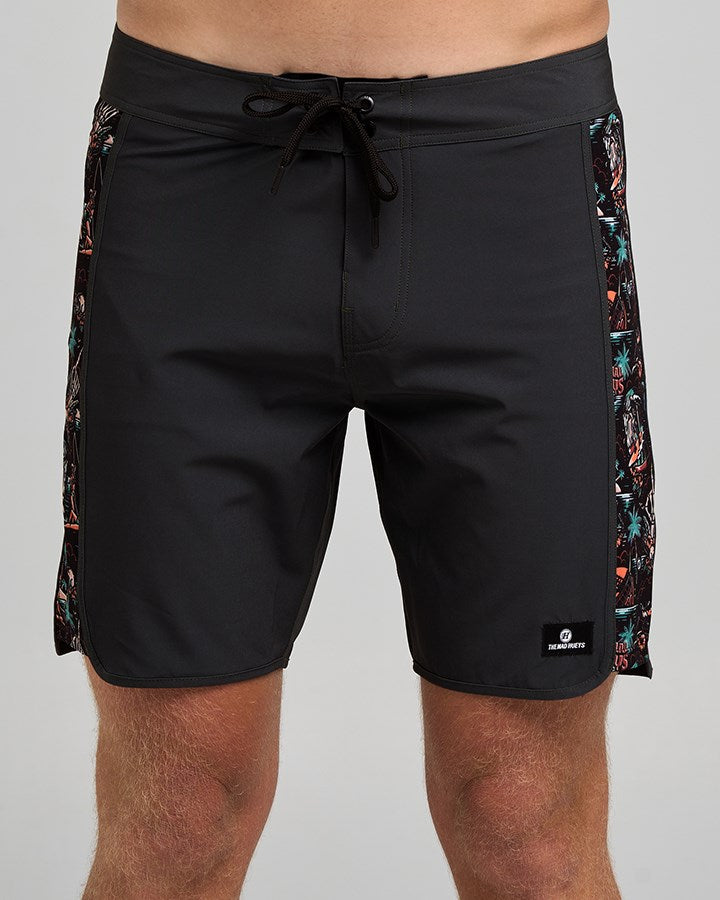 The Mad Hueys SHE'LL BE RIGHT | 18" BOARDSHORT