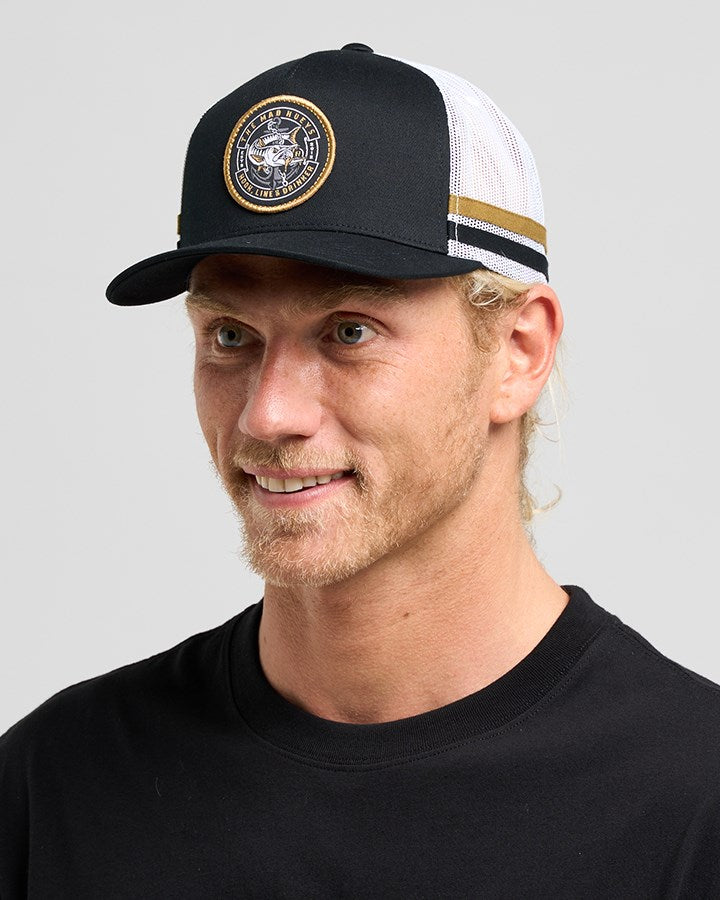 The Mad Hueys HOOKED CUDA | TWILL TRUCKER