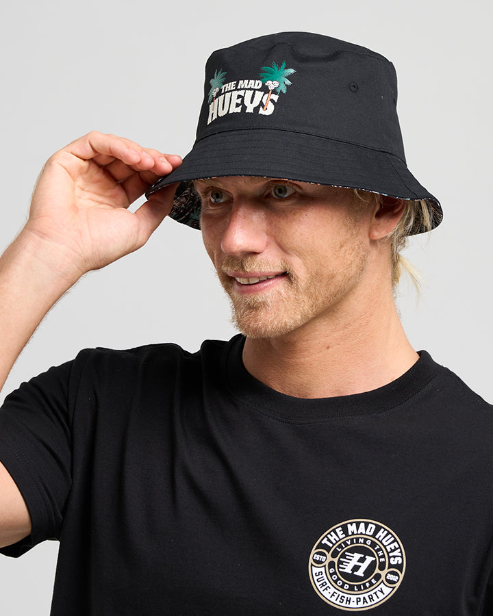 The Mad Hueys SHE'LL BE RIGHT | REVERSIBLE BUCKET HAT