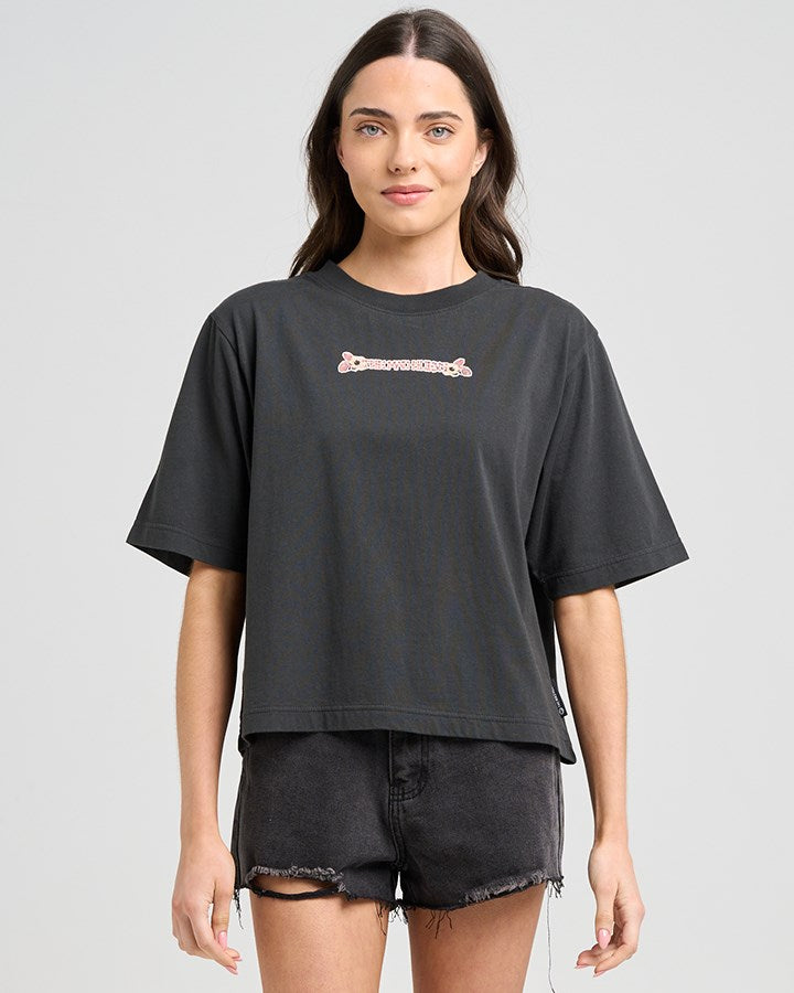 The Mad Hueys MAKE NO BONES | WOMENS BOXY TEE