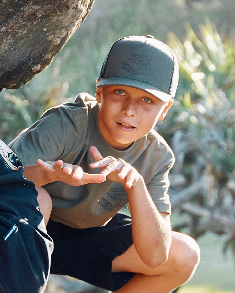 The Mad Hueys HUEYS LETTER | YOUTH TWILL TRUCKER
