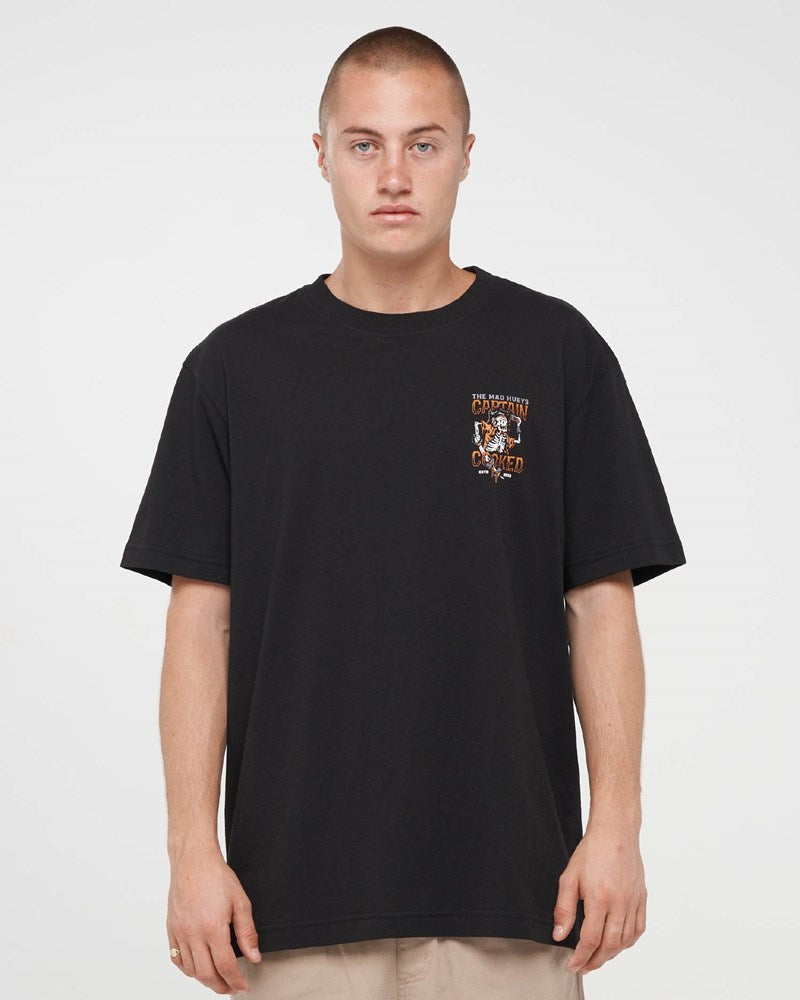 The Mad Hueys PLANK CAPTAIN | SS TEE