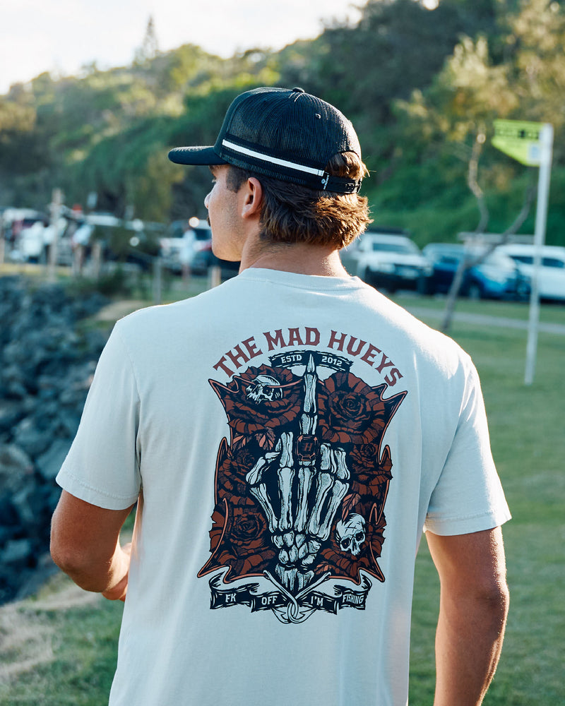 The Mad Hueys SHIELD FK OFF | SS TEE