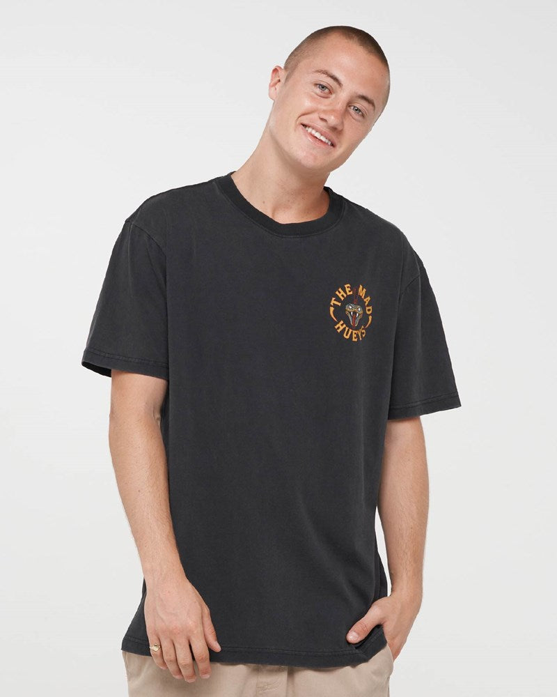 The Mad Hueys FANGING KEG | SS TEE