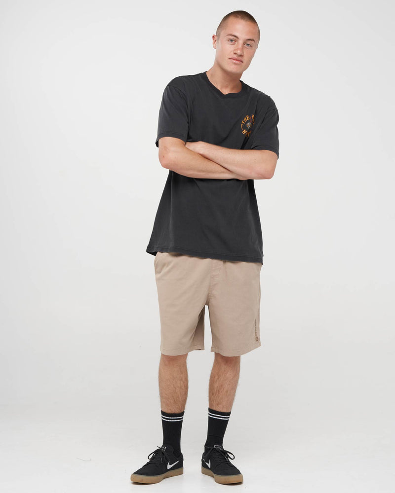 The Mad Hueys FANGING KEG | SS TEE