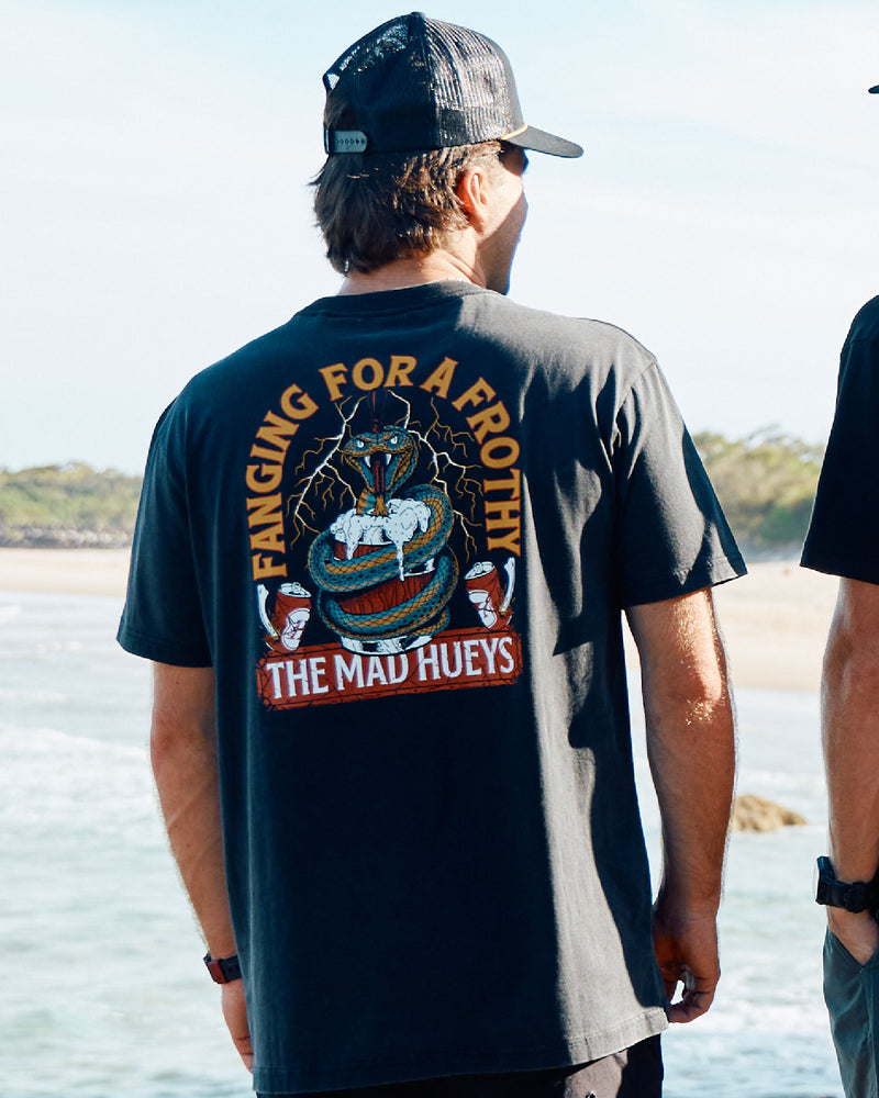 The Mad Hueys FANGING KEG | SS TEE