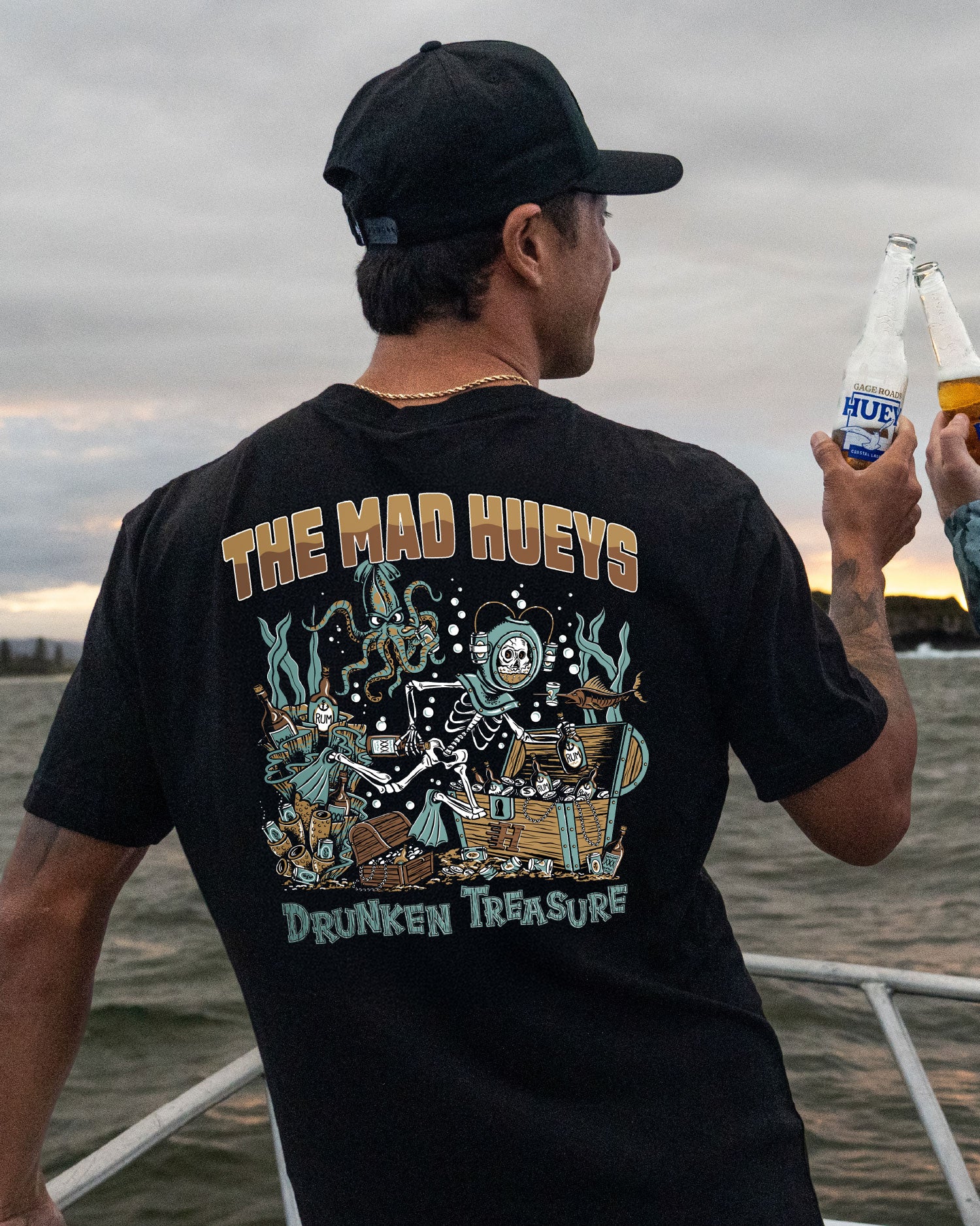 The Mad Hueys DRUNKEN TREASURE | SS TEE
