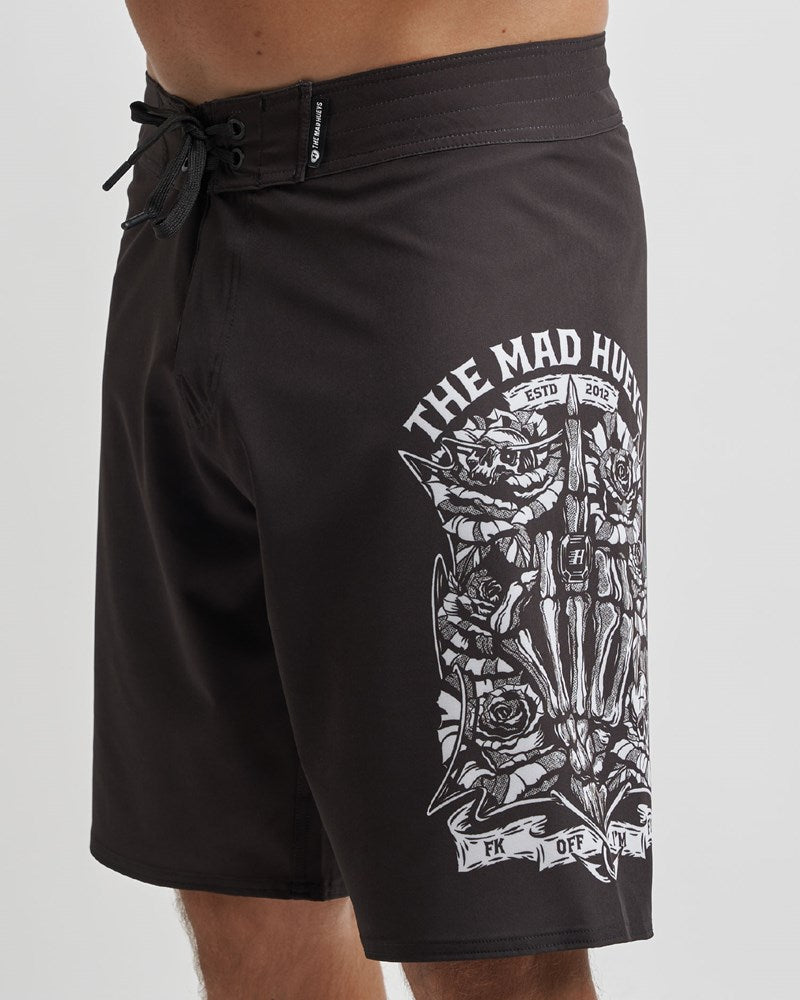 The Mad Hueys SHIELD FK OFF | 20" BOARDSHORT