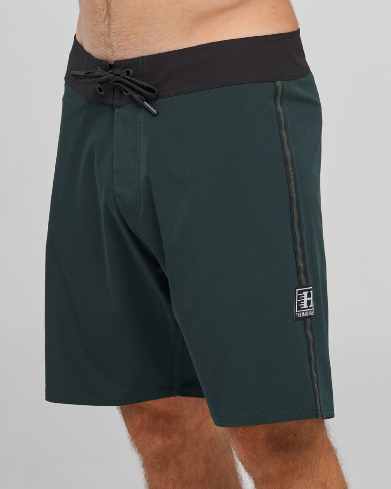 The Mad Hueys SEND IT | 18" BOARDSHORT