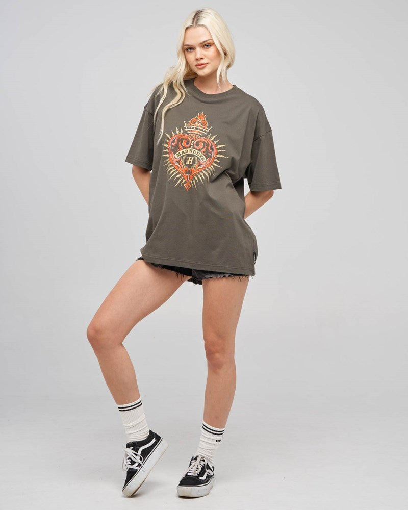 The Mad Hueys HUEYS HEART | WOMENS OVERSIZED TEE
