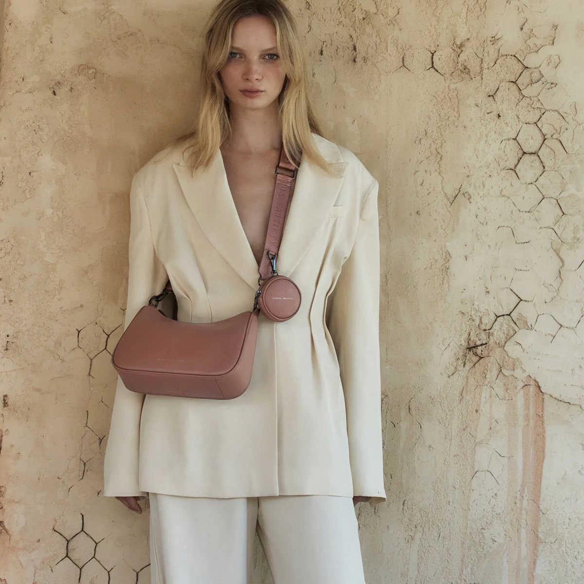 Status Anxiety Go With Me Leather Pouch - Dusty Rose