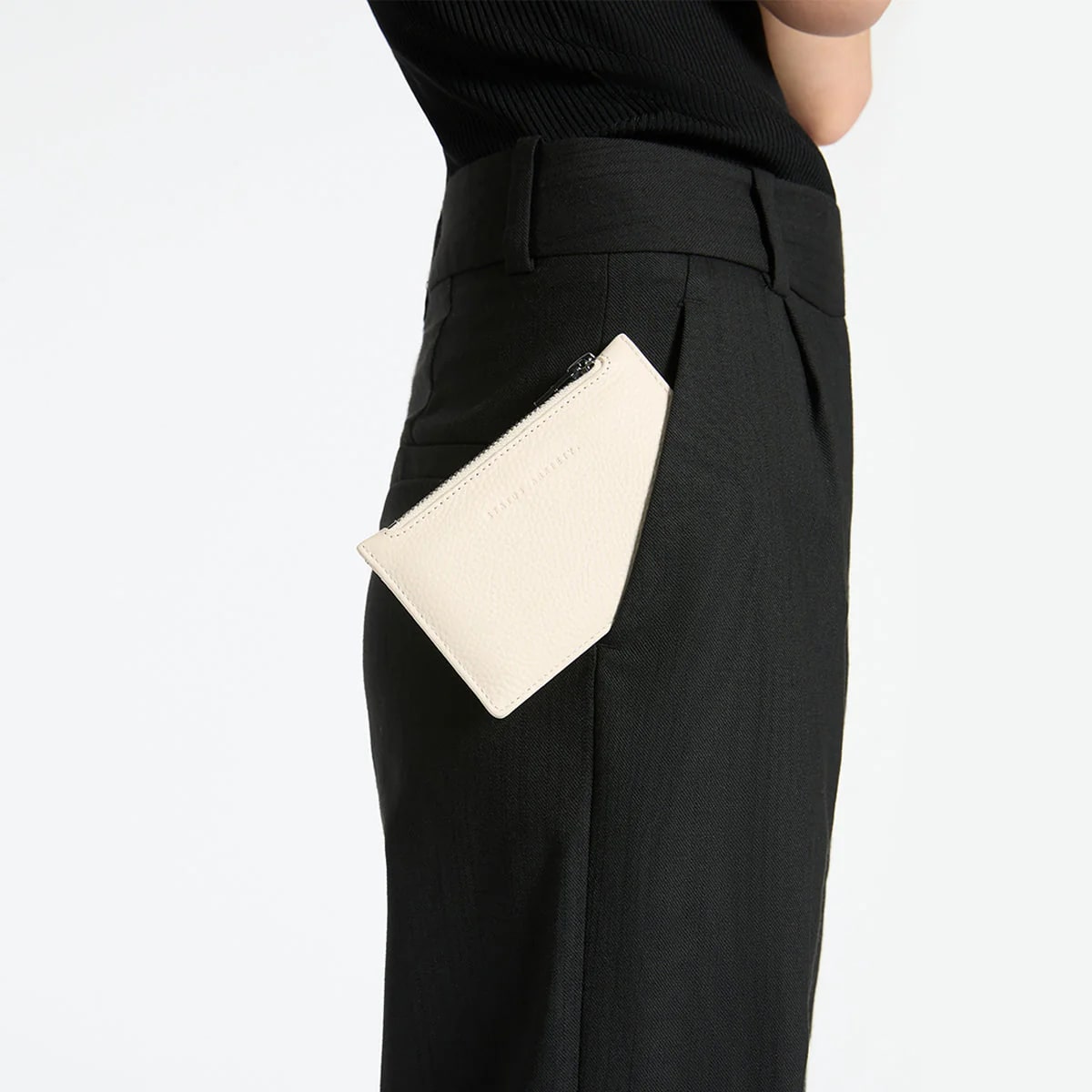 Status Anxiety Avoiding Things Leather Wallet - Chalk