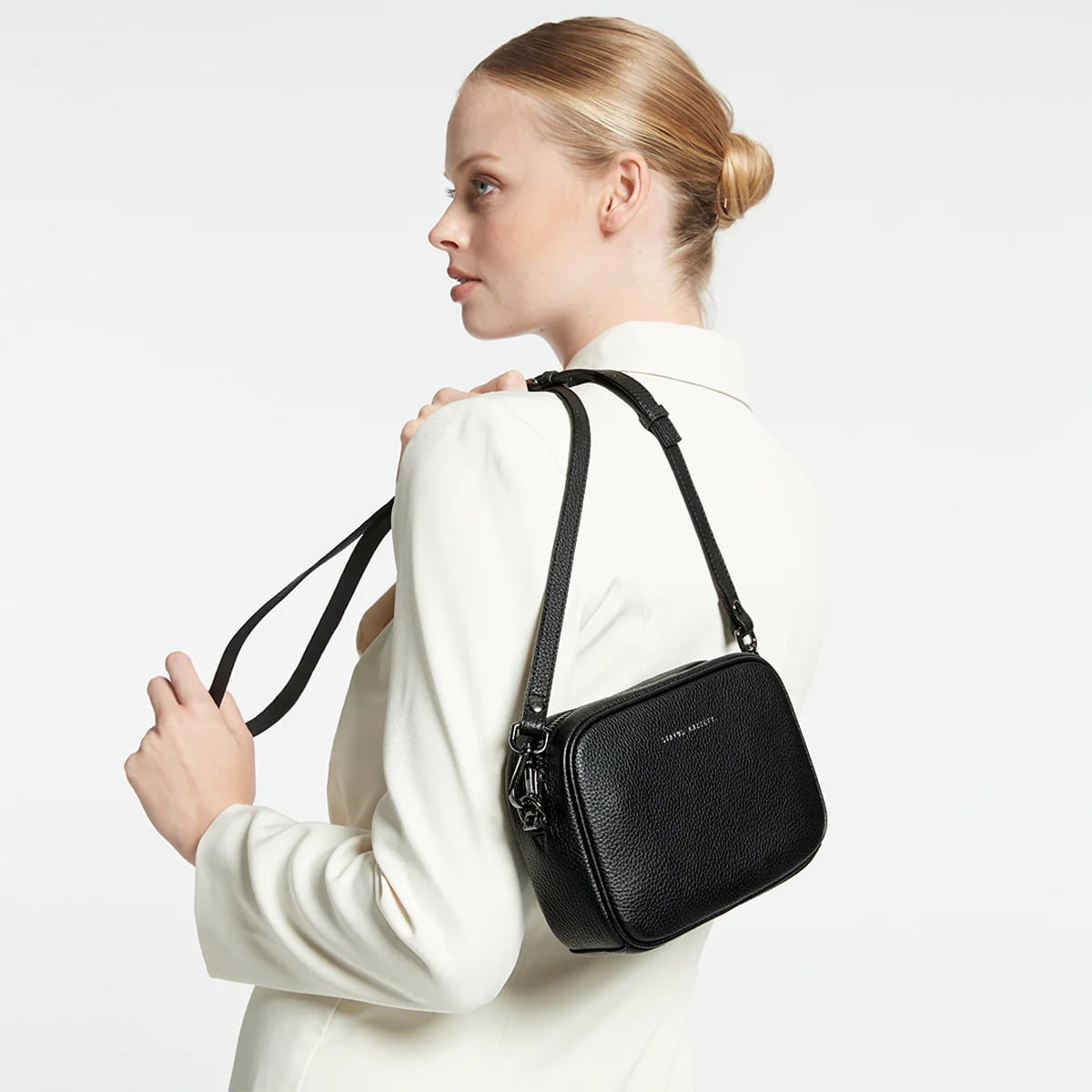 Status Anxiety Plunder Bag - Black