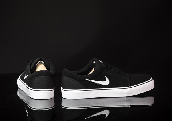 Nike Satire - Black White - Empire Skate NZ