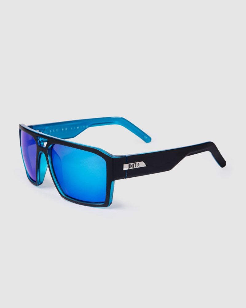 Unit Vault Polarised Sunglasses - Matte Black / Blue