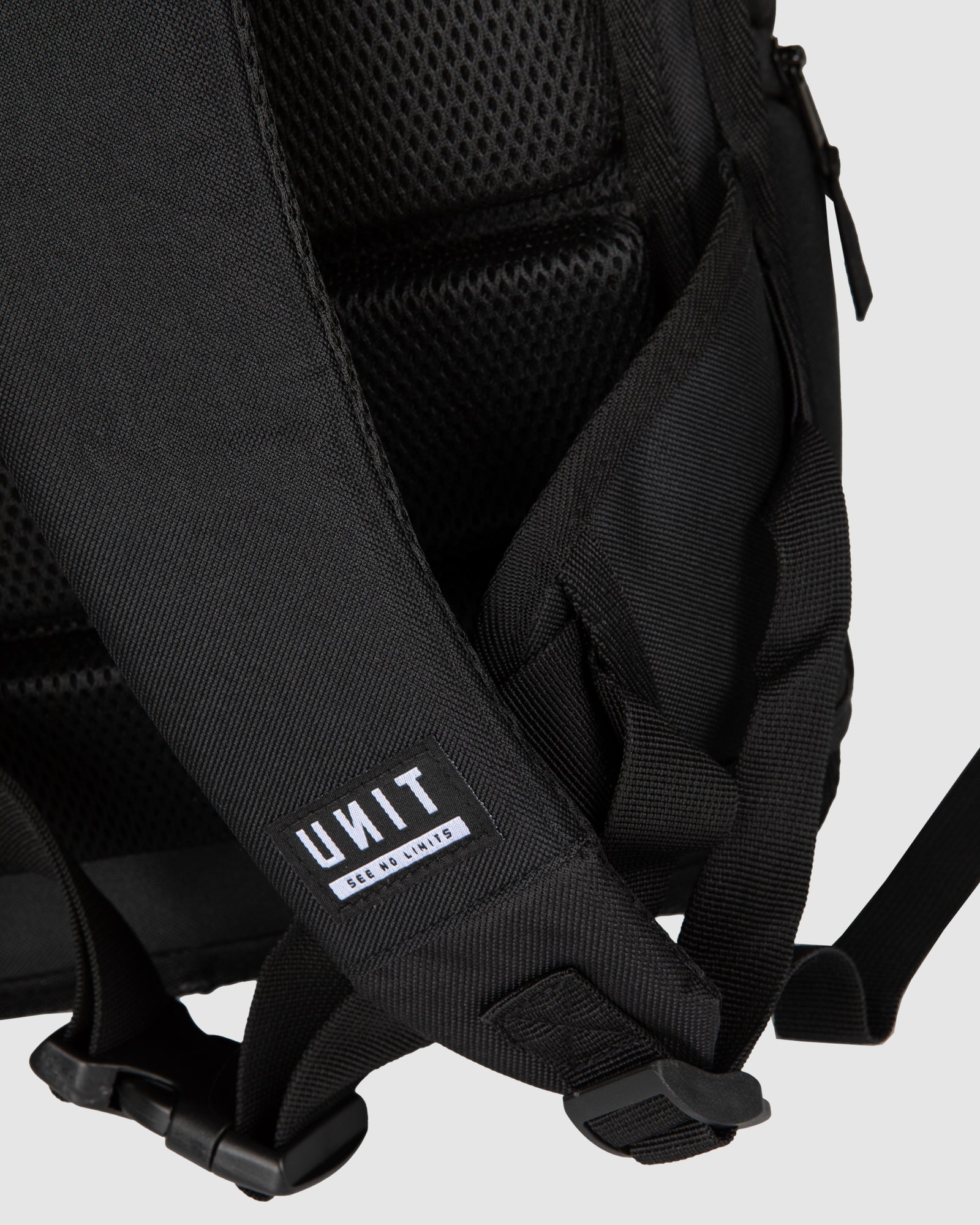 Unit Comanche V4 Backpack