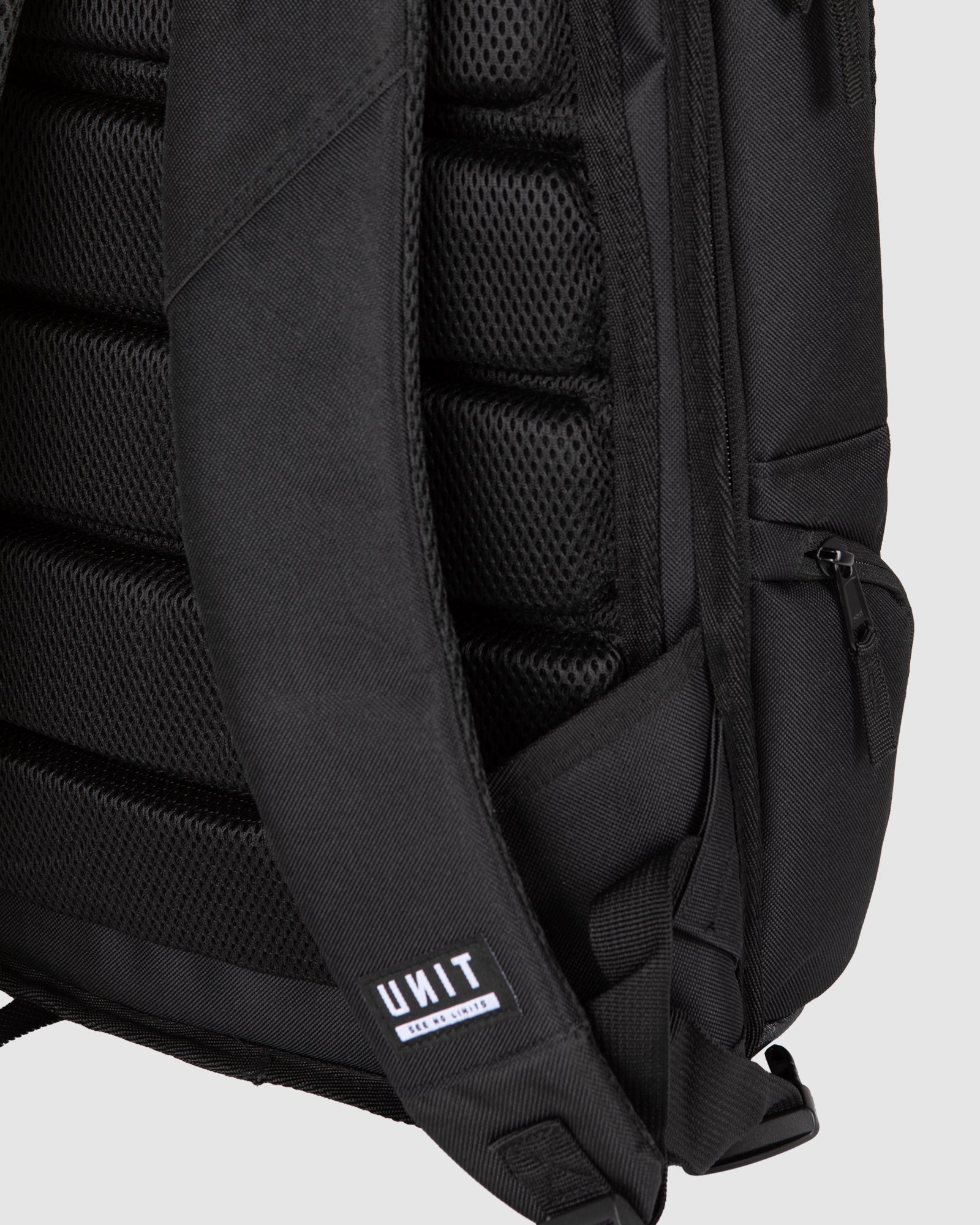 Unit Comanche V4 Backpack