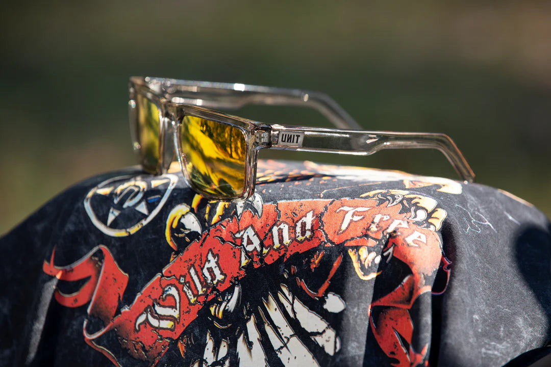 Unit Primer Polarised Sunglasses - Crystal / Smoke