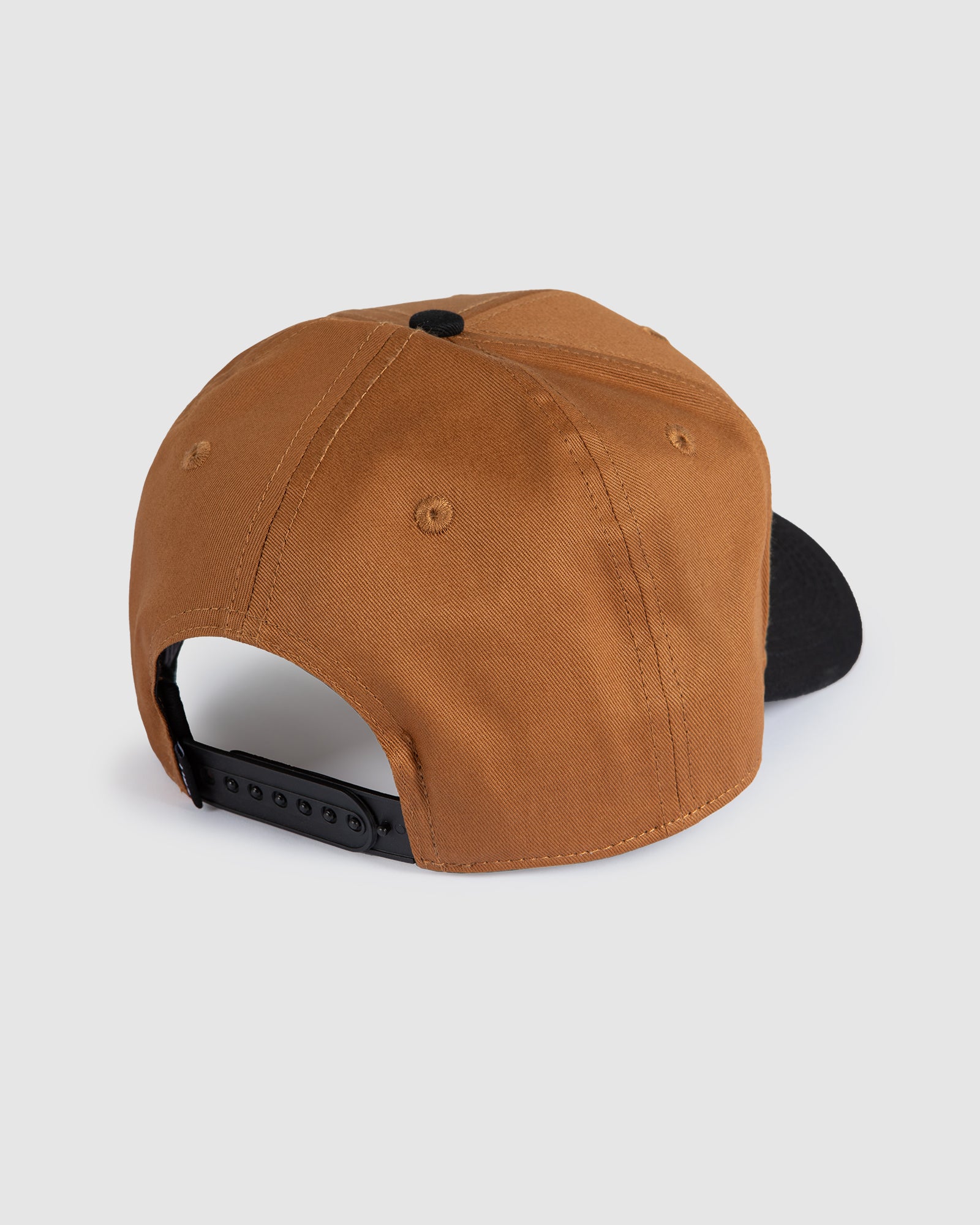 Unit Franchise Curve Peak Snapback