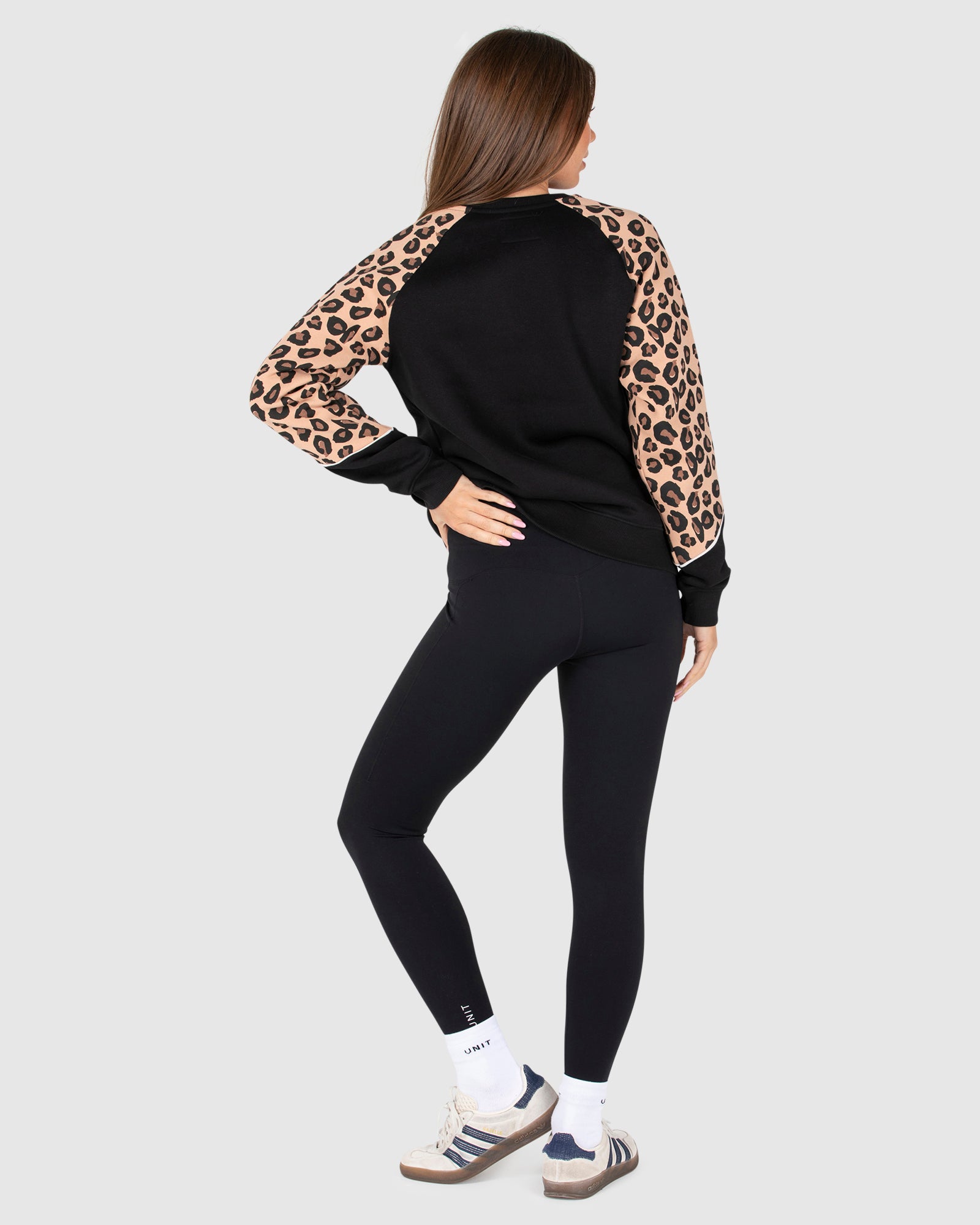 Unit Hunter Ladies Crew Fleece