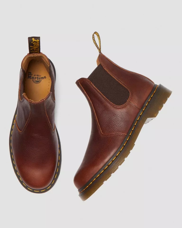 Dr. Martens 2976 Ambassador Leather Chelsea Boots - Cashew