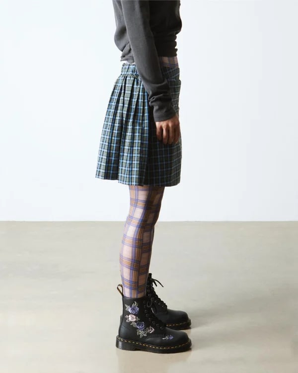 Dr. Martens 1460 Vonda 8 Eye Boot - Black Genix Nappa