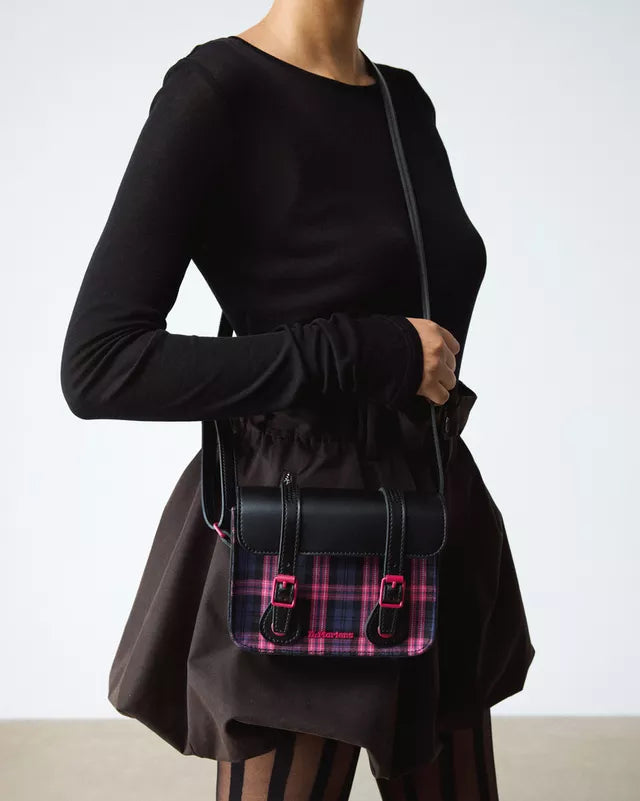 Dr Martens 7" Satchel Black/Pink Tartan