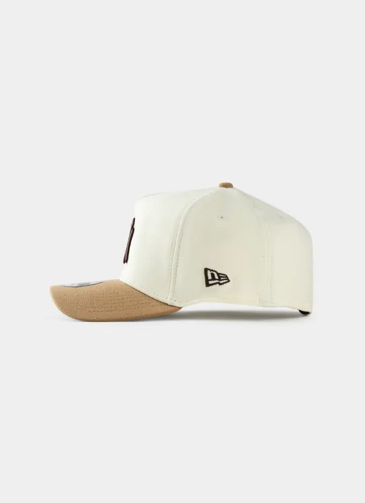New Era New York Yankees White Sandy Bay 39THIRTY Stretch Fit