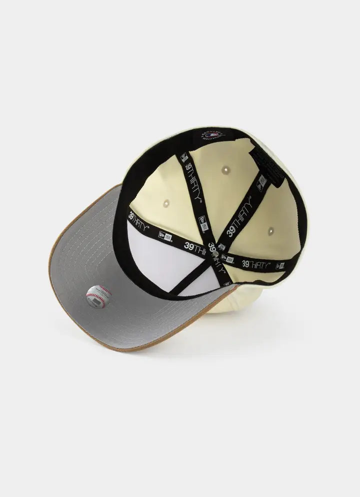 New Era New York Yankees White Sandy Bay 39THIRTY Stretch Fit