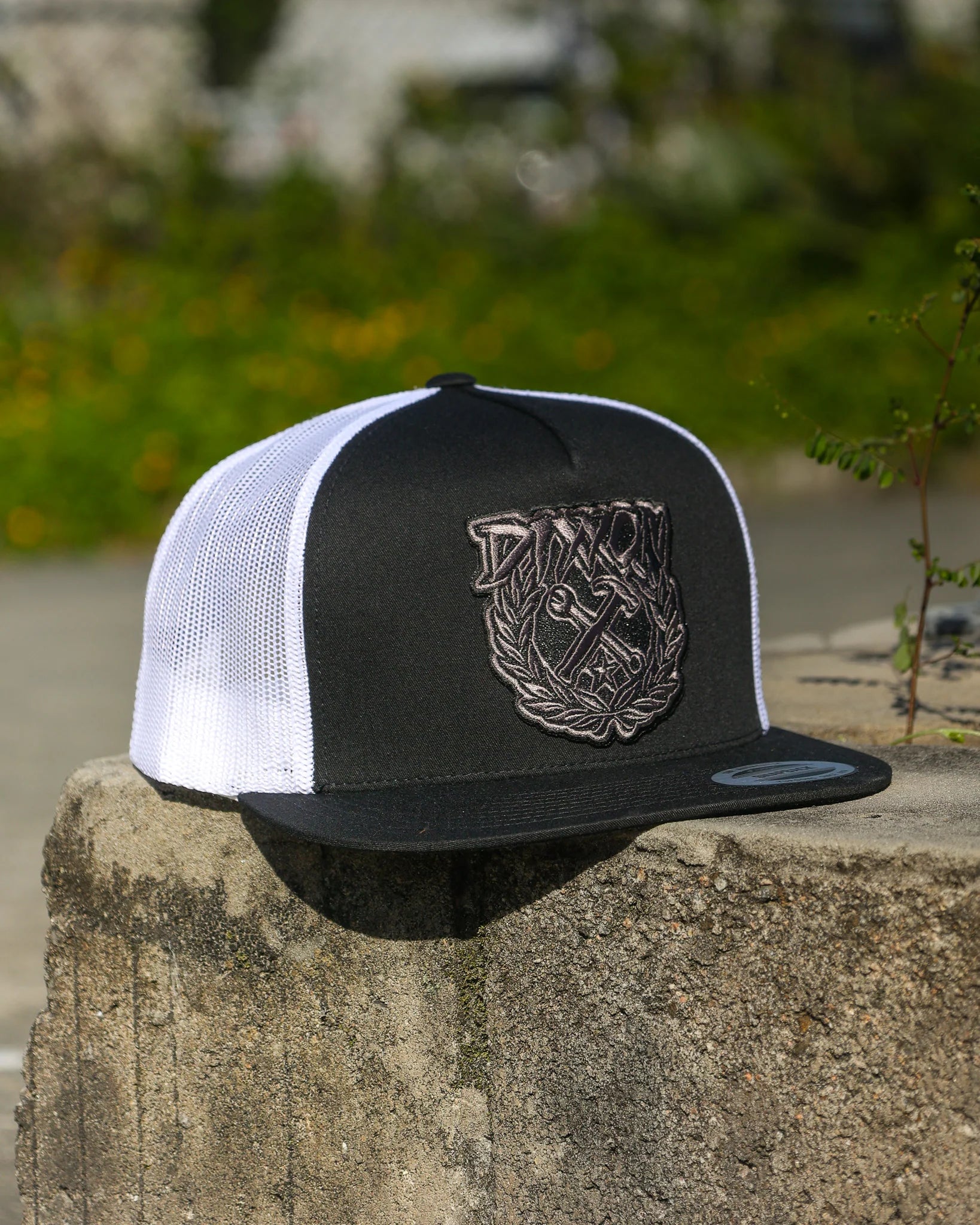 Dixxon Party Crest Cap Black/White