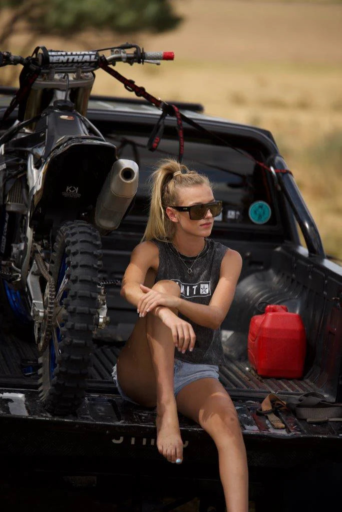 Unit Command Polarised Sunglasses - Black / Gold