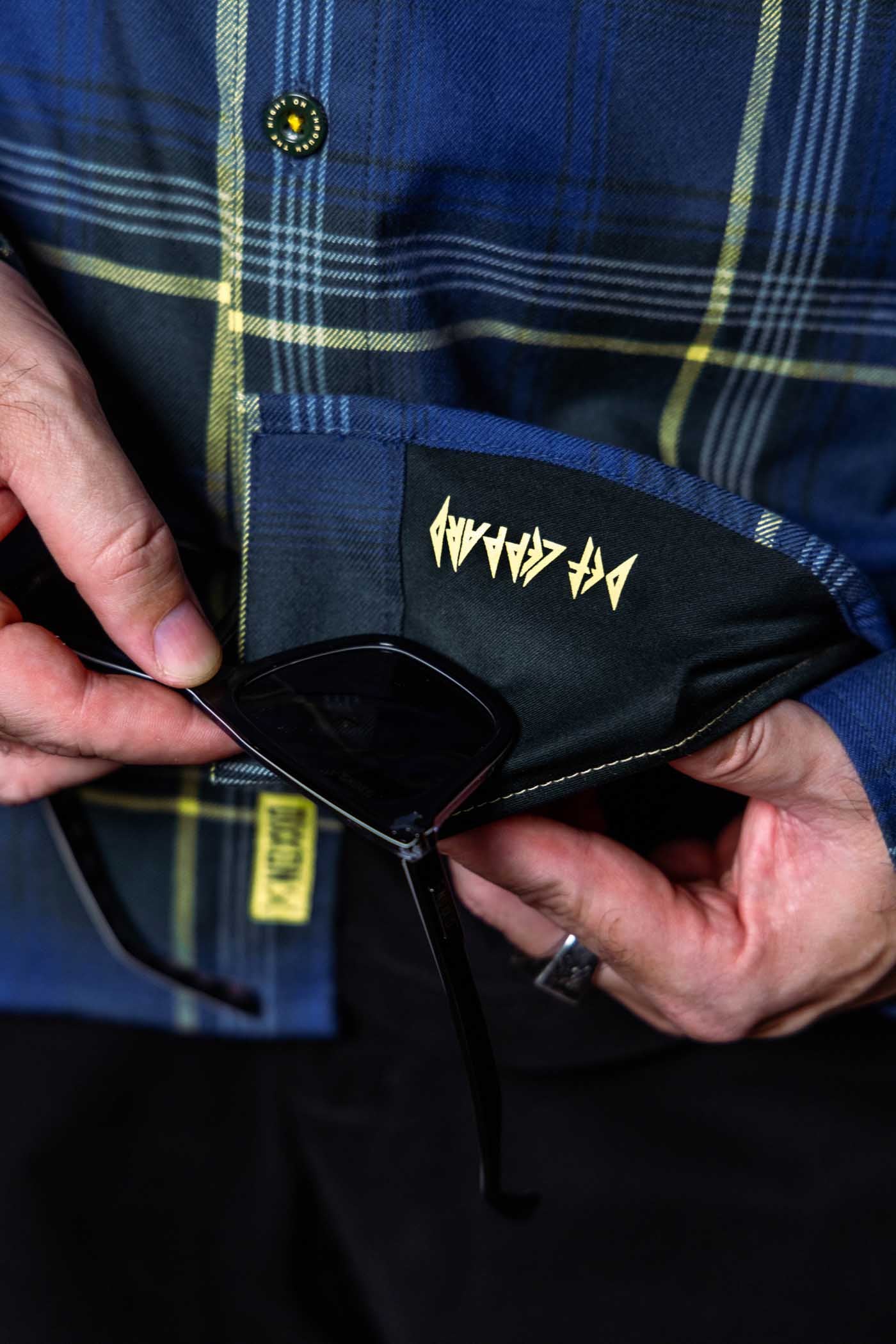 Dixxon Def Leppard - On Through The Night Flannel