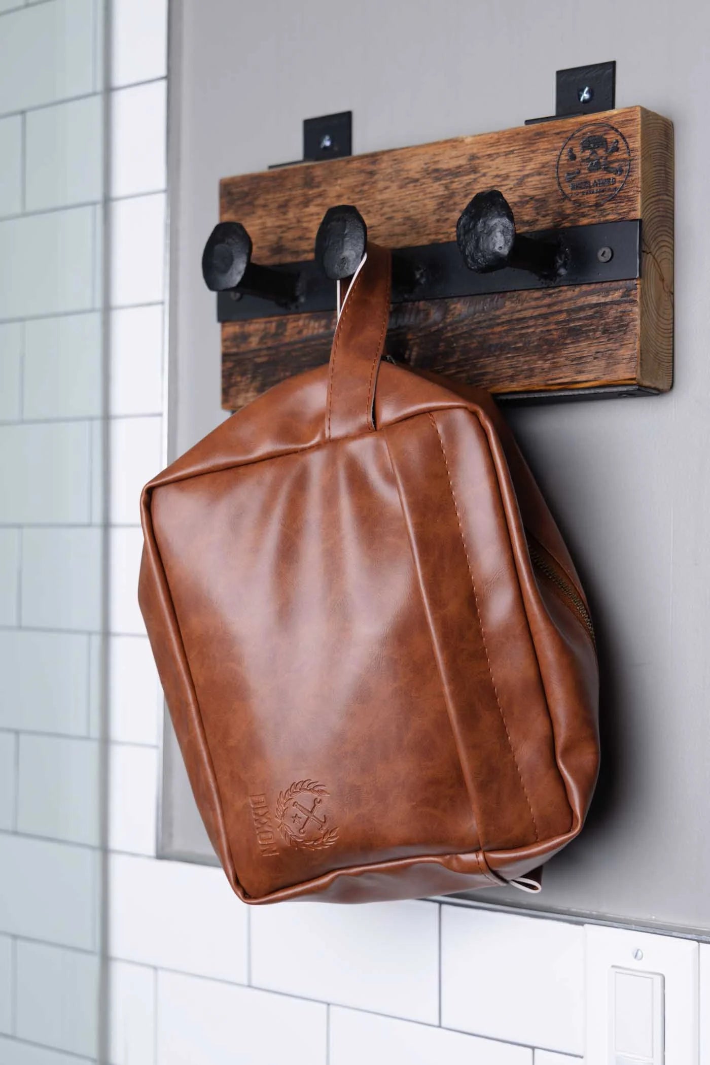 Dixxon Toiletry Bag Brown
