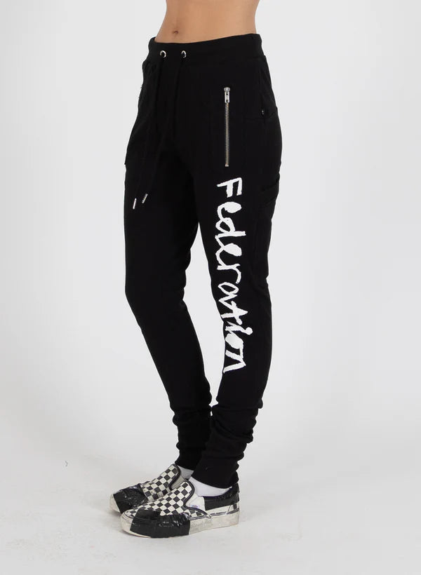 Federation Escape Trackies - Crayon - Black