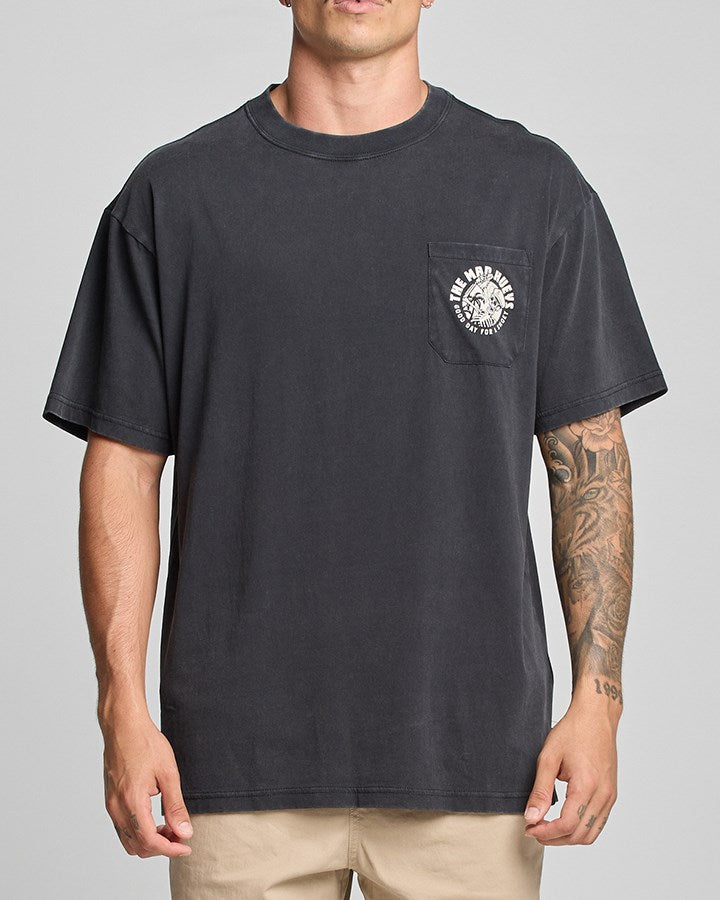 The Mad Hueys GOOD DAY FOR A SHOEY | OVERSIZED SS TEE