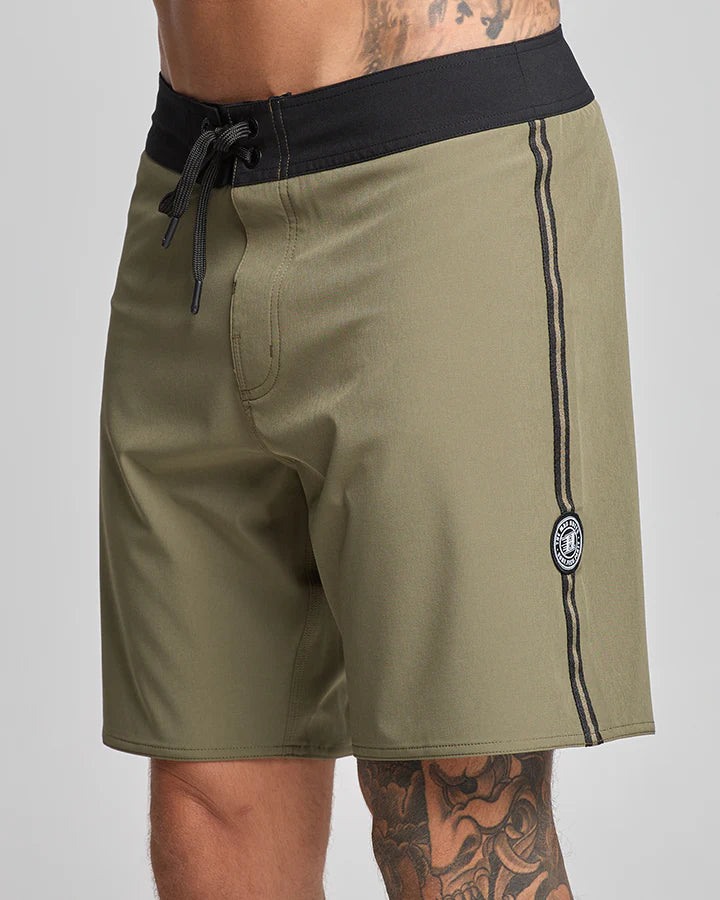 The Mad Hueys SEND IT | 18" BOARDSHORT
