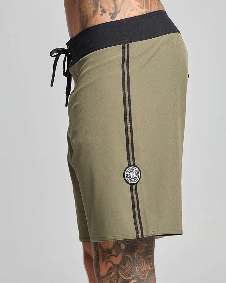 The Mad Hueys SEND IT | 18" BOARDSHORT