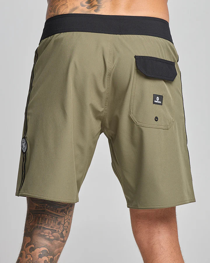 The Mad Hueys SEND IT | 18" BOARDSHORT