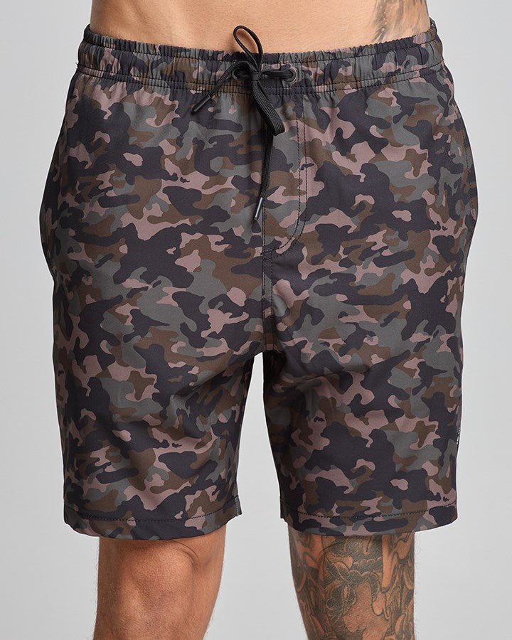 The Mad Hueys PISS FIT | 18" PERFORMANCE SHORT