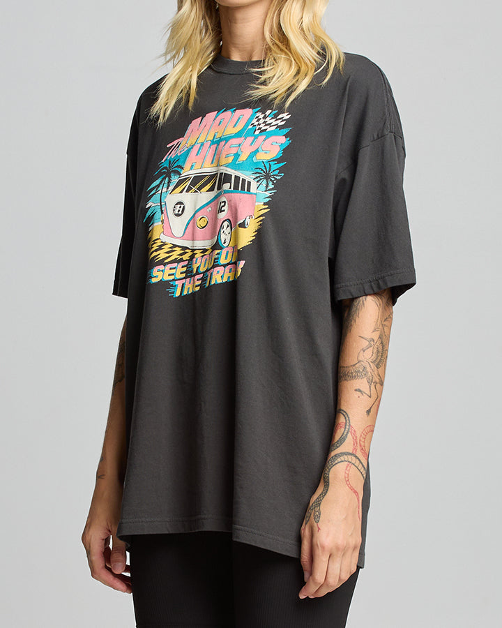 The Mad Hueys SEE YOU ON THE TRACK | WOMENS OVERSIZED SS TEE