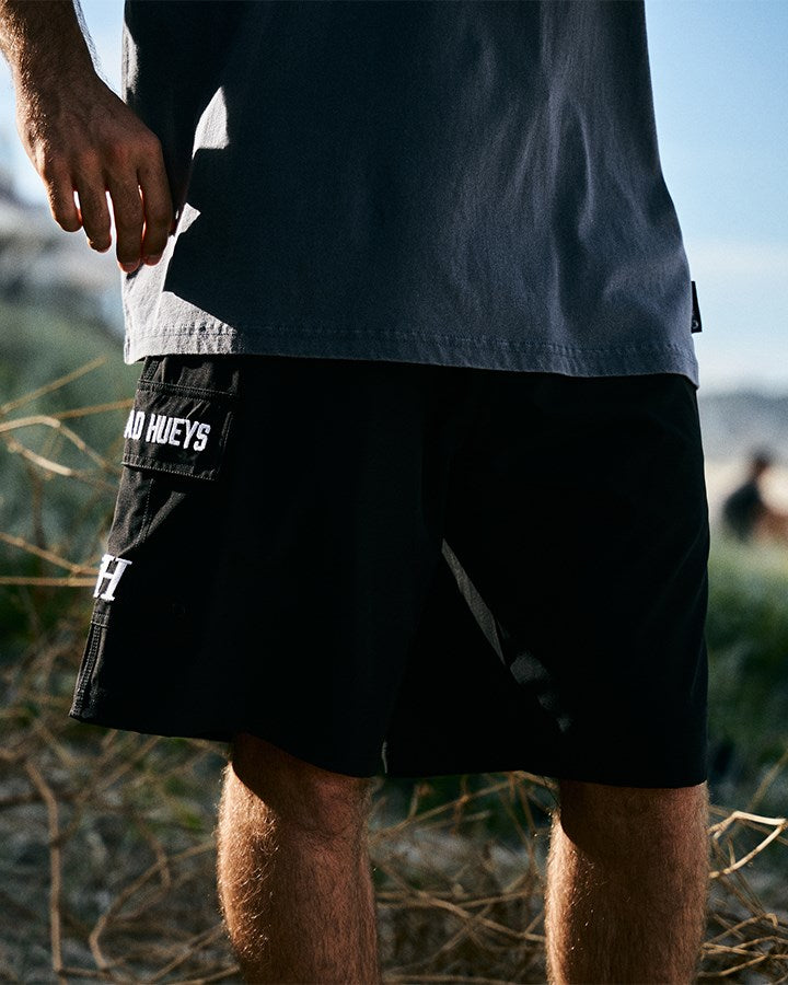 The Mad Hueys BEACHED AGAIN | 20" BOARDSHORT