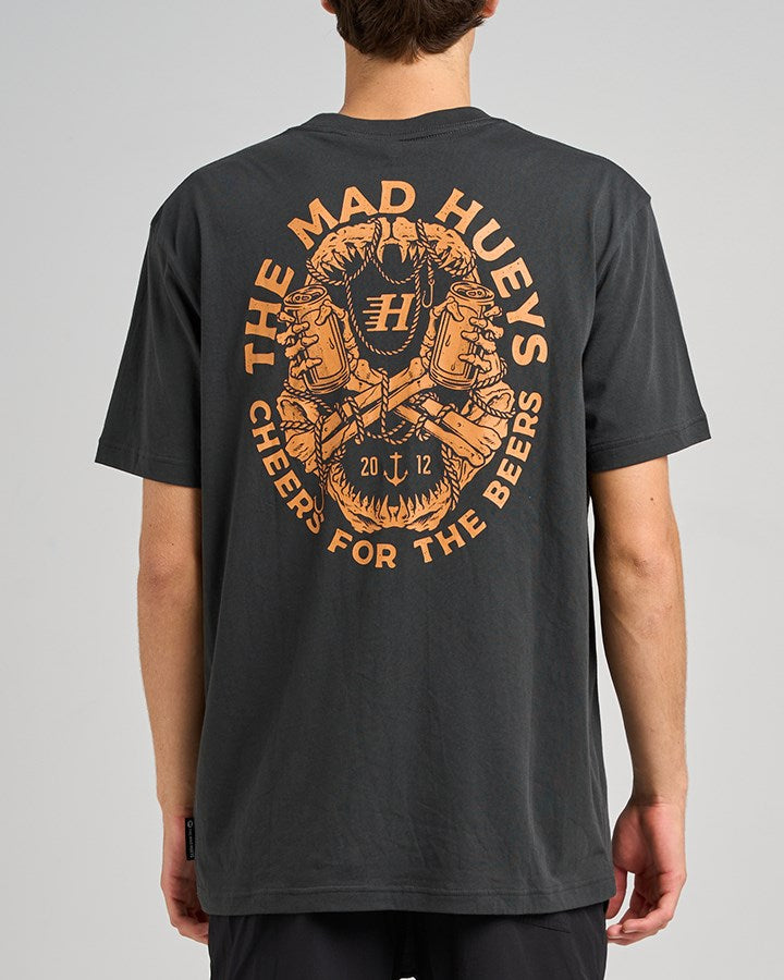 The Mad Hueys CHEERS AND BEERS | SS TEE