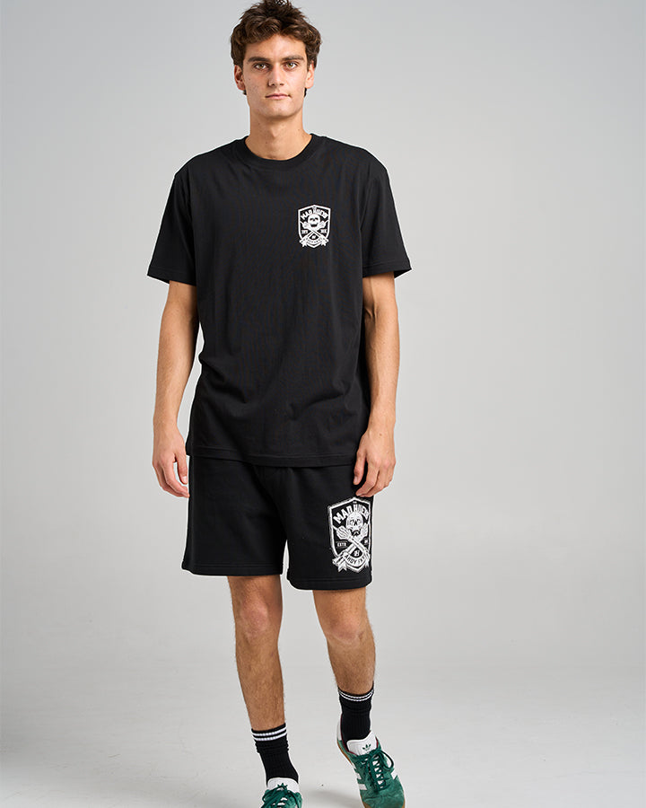 The Mad Hueys AHOY FKRS SHIELD | SS TEE