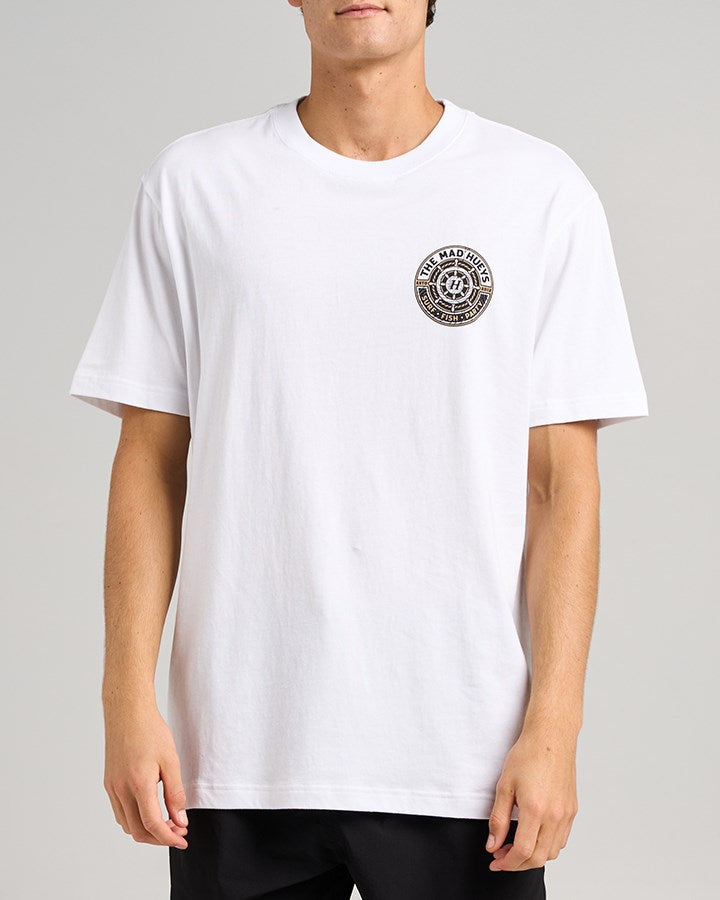 The Mad Hueys HUEYS SHIP WHEEL | SS TEE