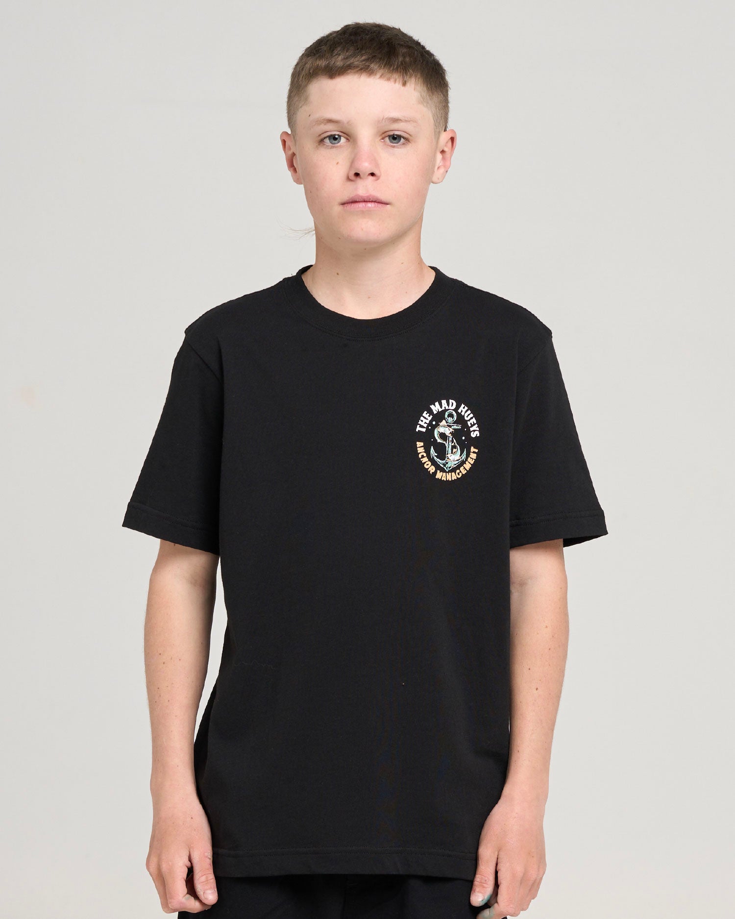 THE MAD HUEYS ANCHOR MANAGEMENT | YOUTH SS TEE