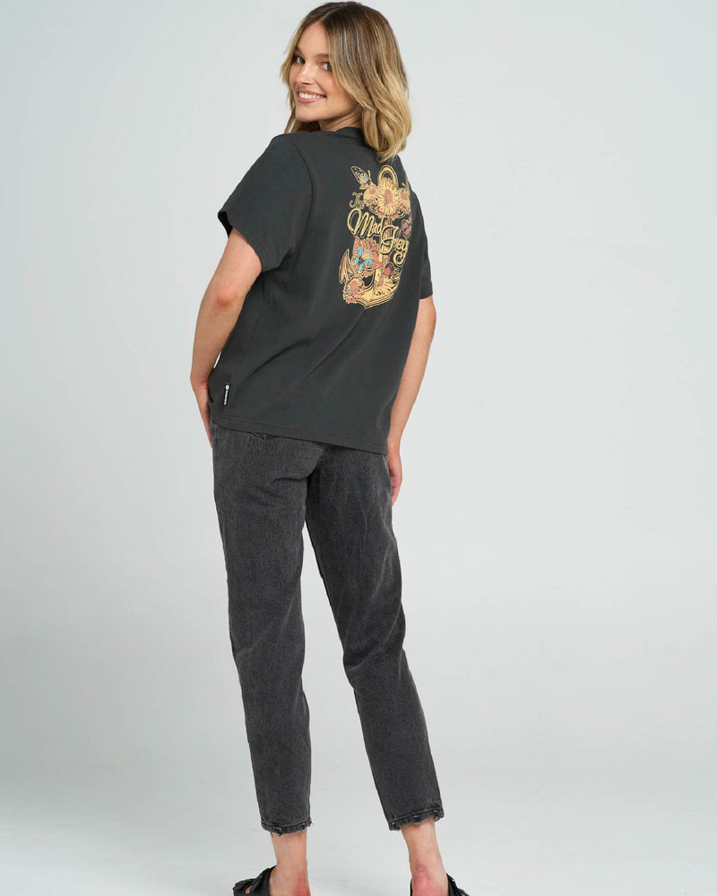 THE MAD HUEYS BUTTERFLY ANCHOR | WOMENS SS TEE