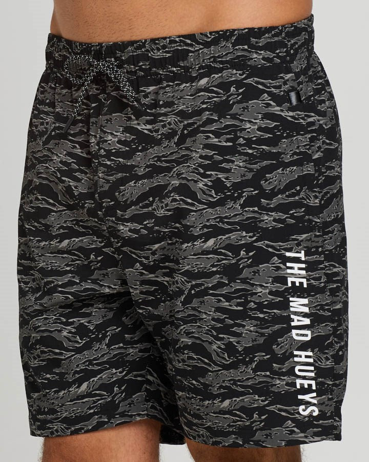 The Mad Hueys Piss Fit Performance Short 18"