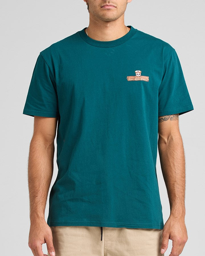 The Mad Hueys THE KRAKEN CAPTAIN | SS TEE