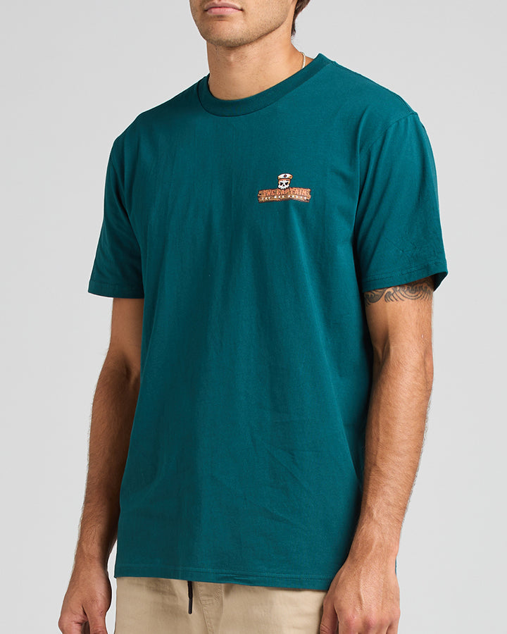 The Mad Hueys THE KRAKEN CAPTAIN | SS TEE